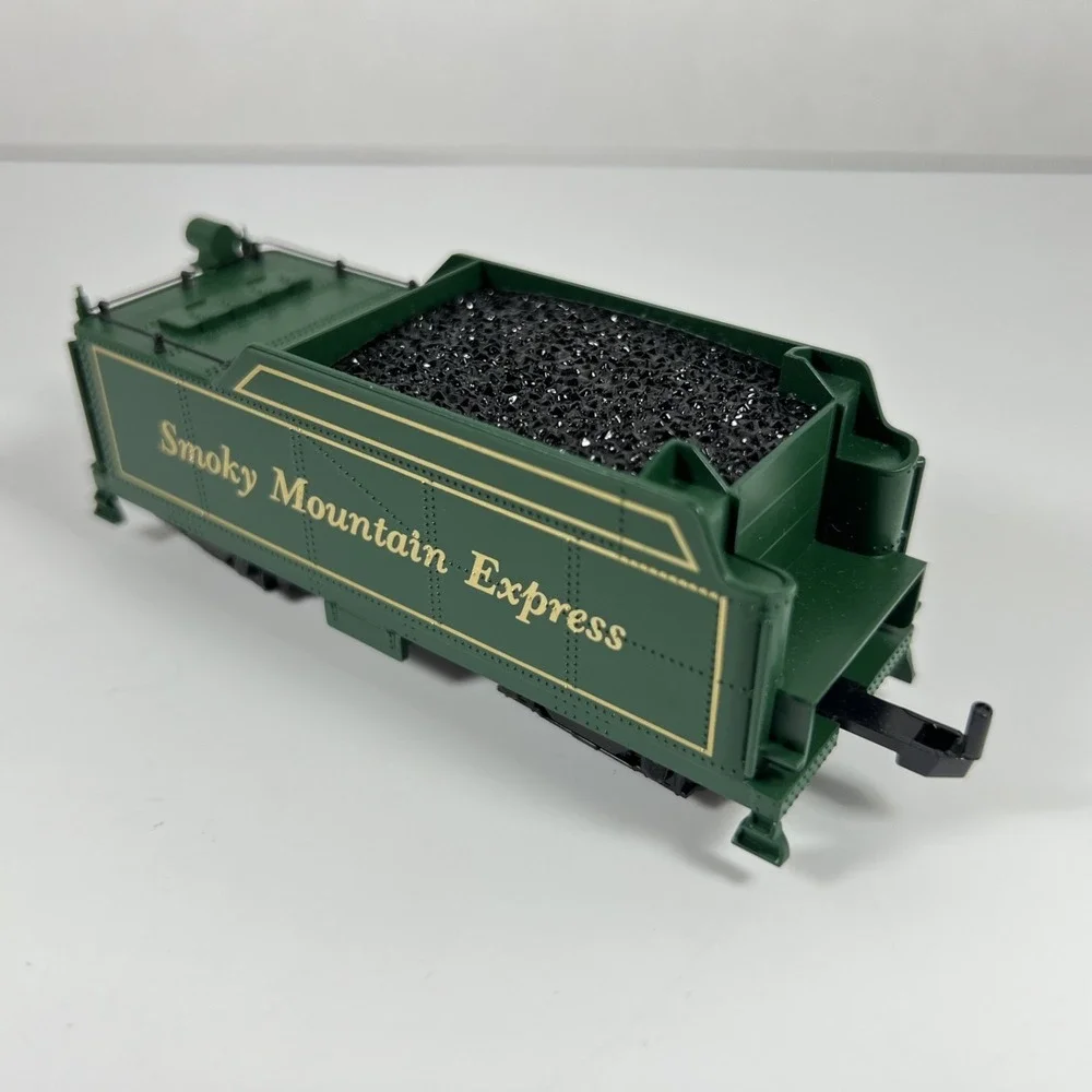 HO Scale SMOKEY MOUNTAIN EXPRESS 0-6-0 Locomotive‎ & Tender Bachmann New 50402